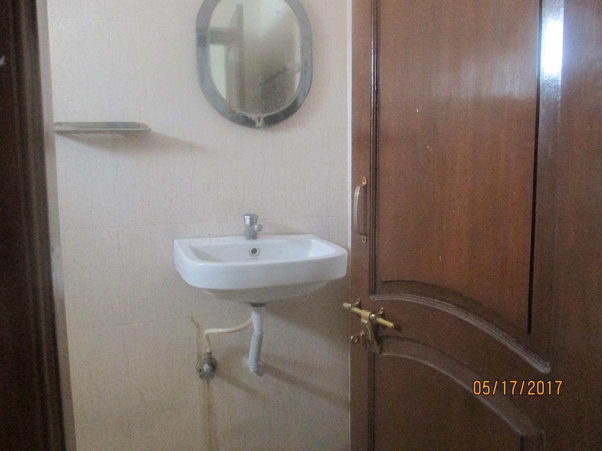 Sri Sai Ganesh Lodge Haiderabad Buitenkant foto