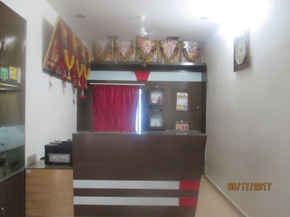 Sri Sai Ganesh Lodge Haiderabad Buitenkant foto